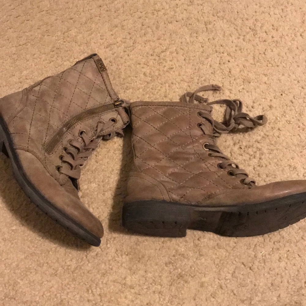 Roxy combat boots